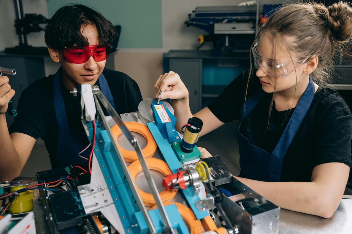 Young Inventors Club