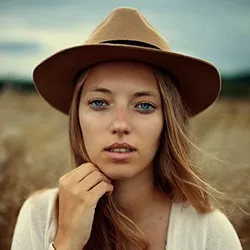 Lisa Crowe